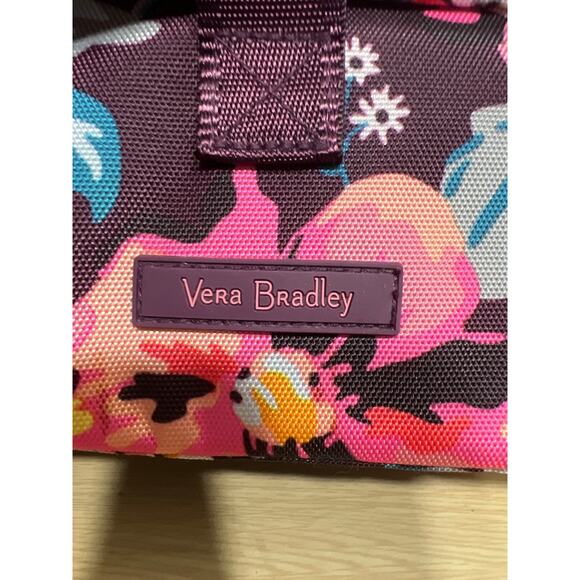 Vera Bradley Lighten Up Lunch Tote in a Floral Pattern NWOT - Picture 5 of 13